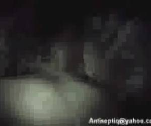 el aficionado es movieing cómo su esposa detrás de mierda