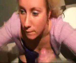 chupado en el baño público