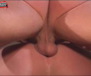 duro y profundo en su coño y culo shitter