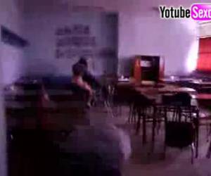 Pillados follando con el profesor en un colegio de Chile